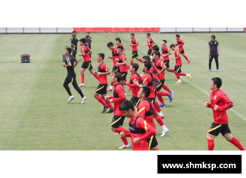 中国足球国家队新训练服首度亮相